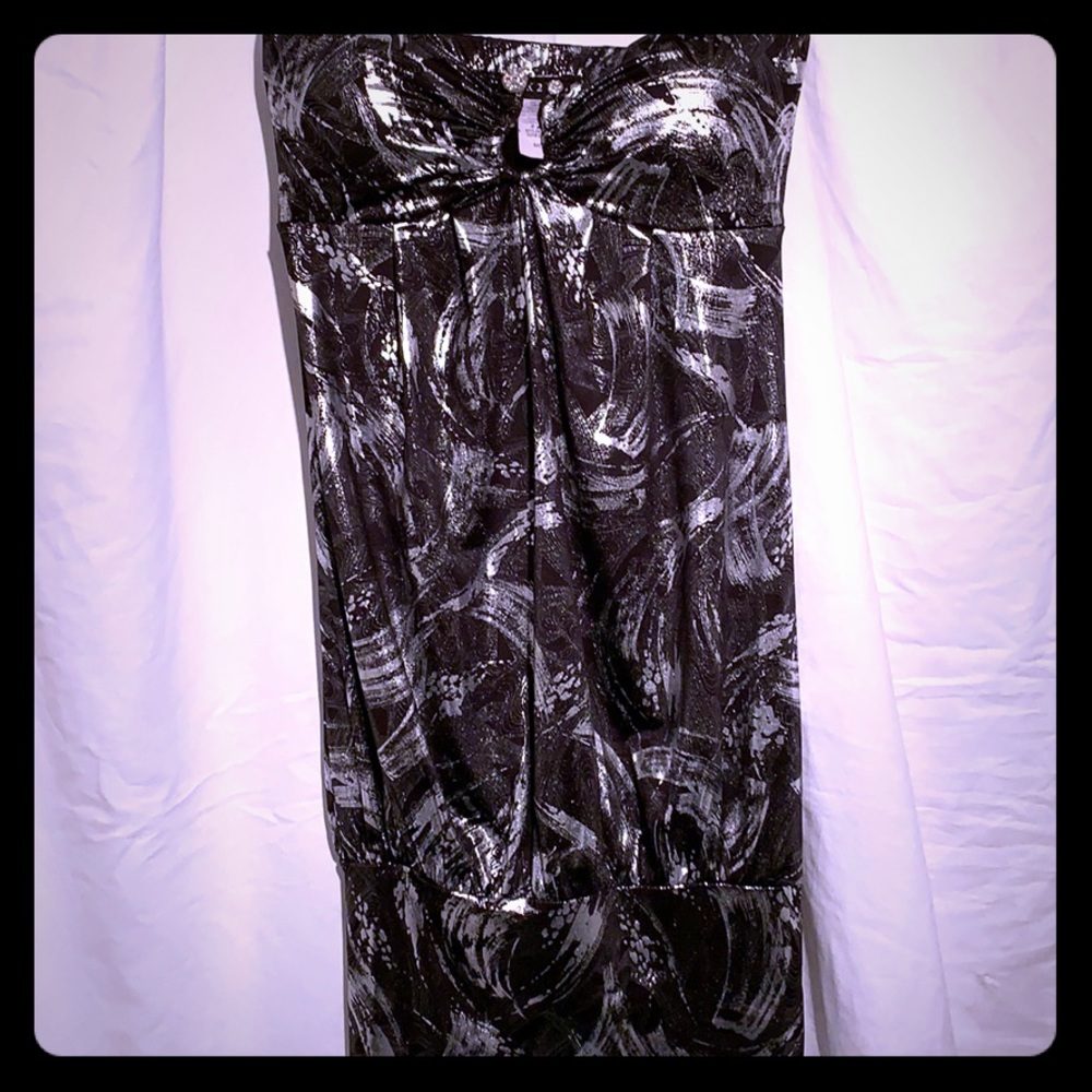 3/20 UK2LA silver metallic strapless mini dress